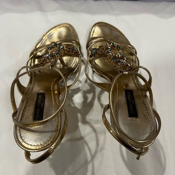 Louis Vuitton Heels - Picture 3 of 4